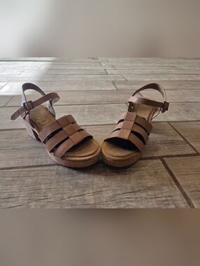 Women's Brown Strappy Cork Wedge Sandals